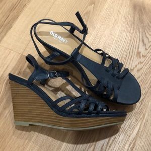 **currently unavailable** STRAPPY WEDGES!!🌙